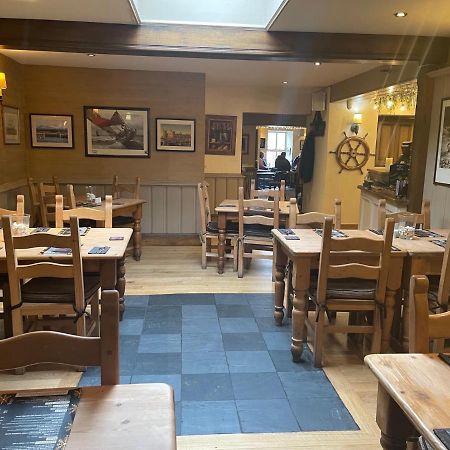 Garddfon Inn Y Felinheli Extérieur photo