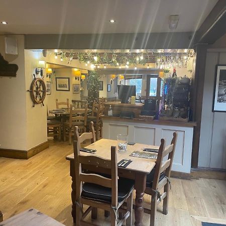 Garddfon Inn Y Felinheli Extérieur photo