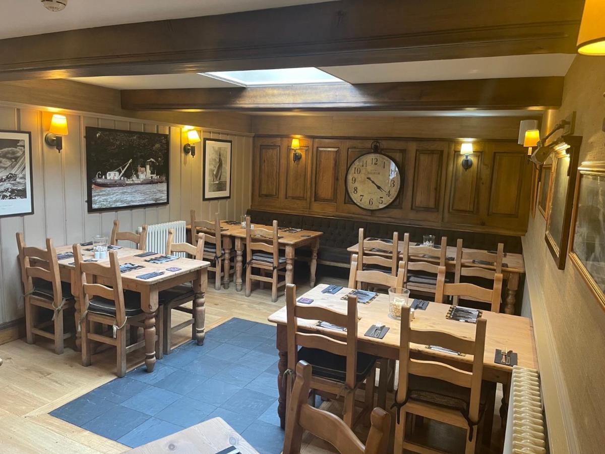 Garddfon Inn Y Felinheli Extérieur photo